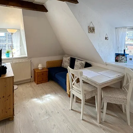 Hues Sanskiin *eerdglueper* Apartman