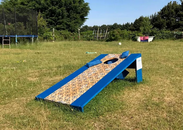 Hues Sanskiin *eerdglueper* شقة *